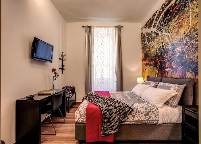 Via Cavour Affittacamere Roma